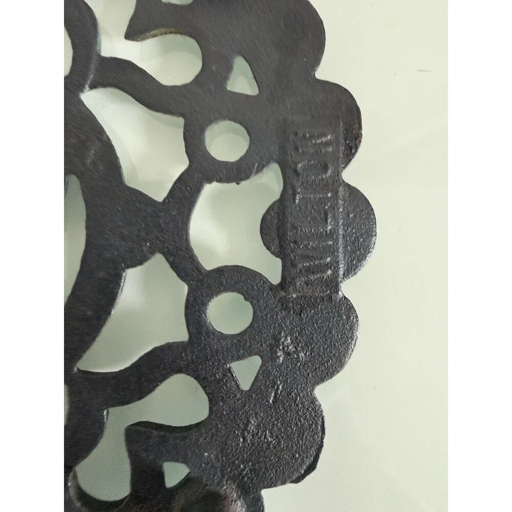 ✿ Vintage Cast Iron Trivet Grape Vine Ornate Wall Decor Rustic Kitchen Art Brend